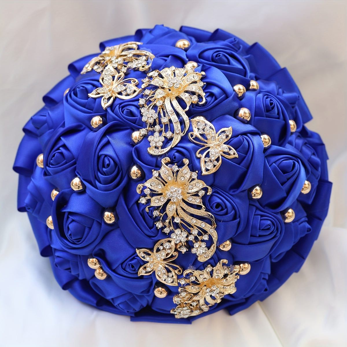 1pc 1pcs Western Wedding Bouquet with Roses - Soft Color Scheme Hand Boule for Brides, Bridesmaids, Church & Lawn Ceremonies, Indoor Receptions - Elegant Flower Arrangement Suitable for Weddings and Engagement Photo Props