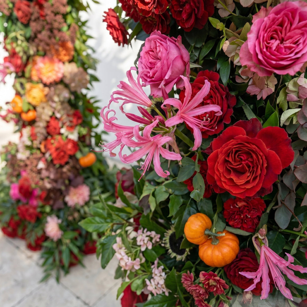 Pervia Horn Arch: Autumn Style Luxury Red & Orange Color Floral Arch for Elegant for Elegant Weddings & Events Decor Incuding Frame | Event Floral Decor