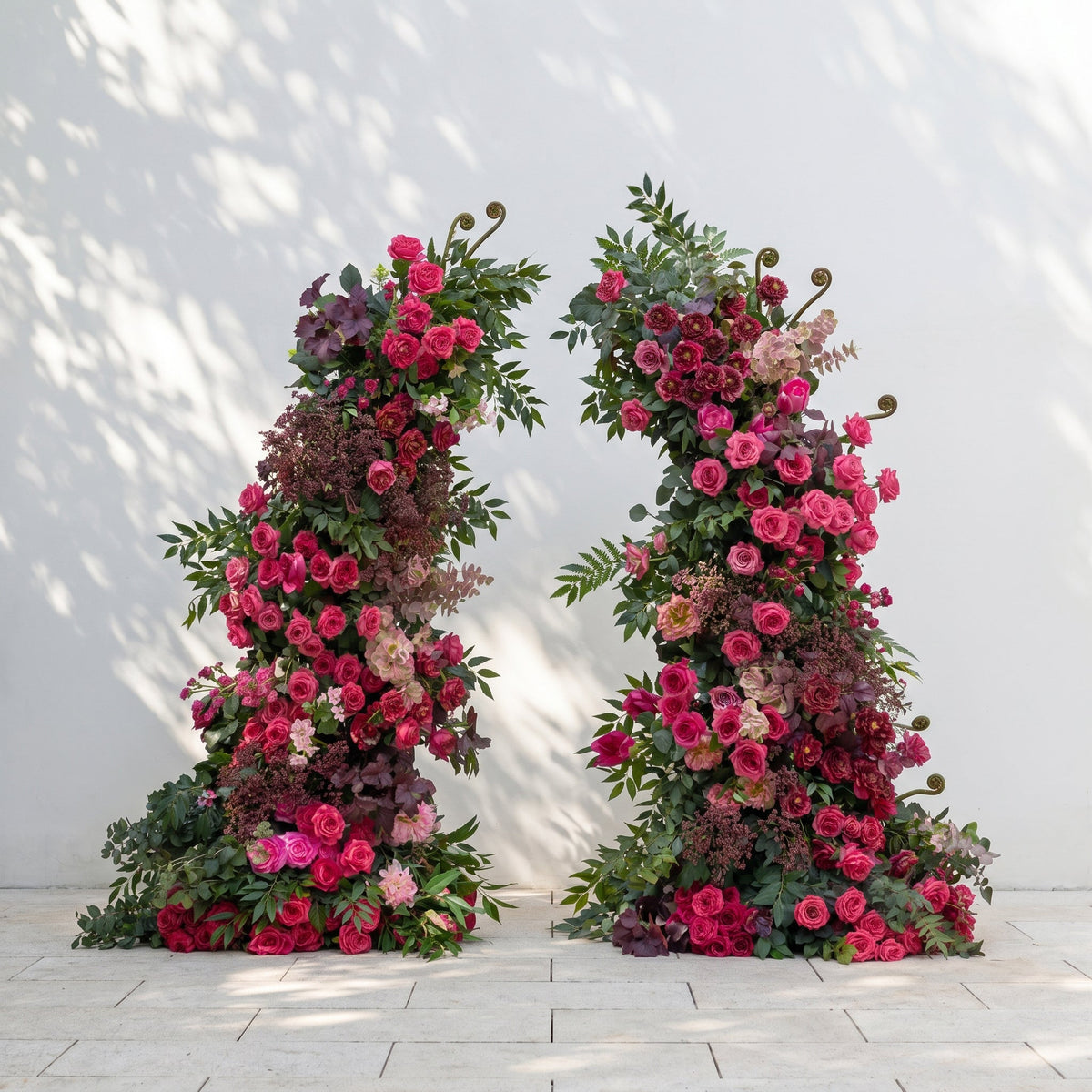 Zarenette Horn Arch: 2026 New Luxury Floral Arch with Red & Pink Roses and Greenery Floral Arch for Weddings & Events & Events Decor Incuding Frame | Event Floral Decor